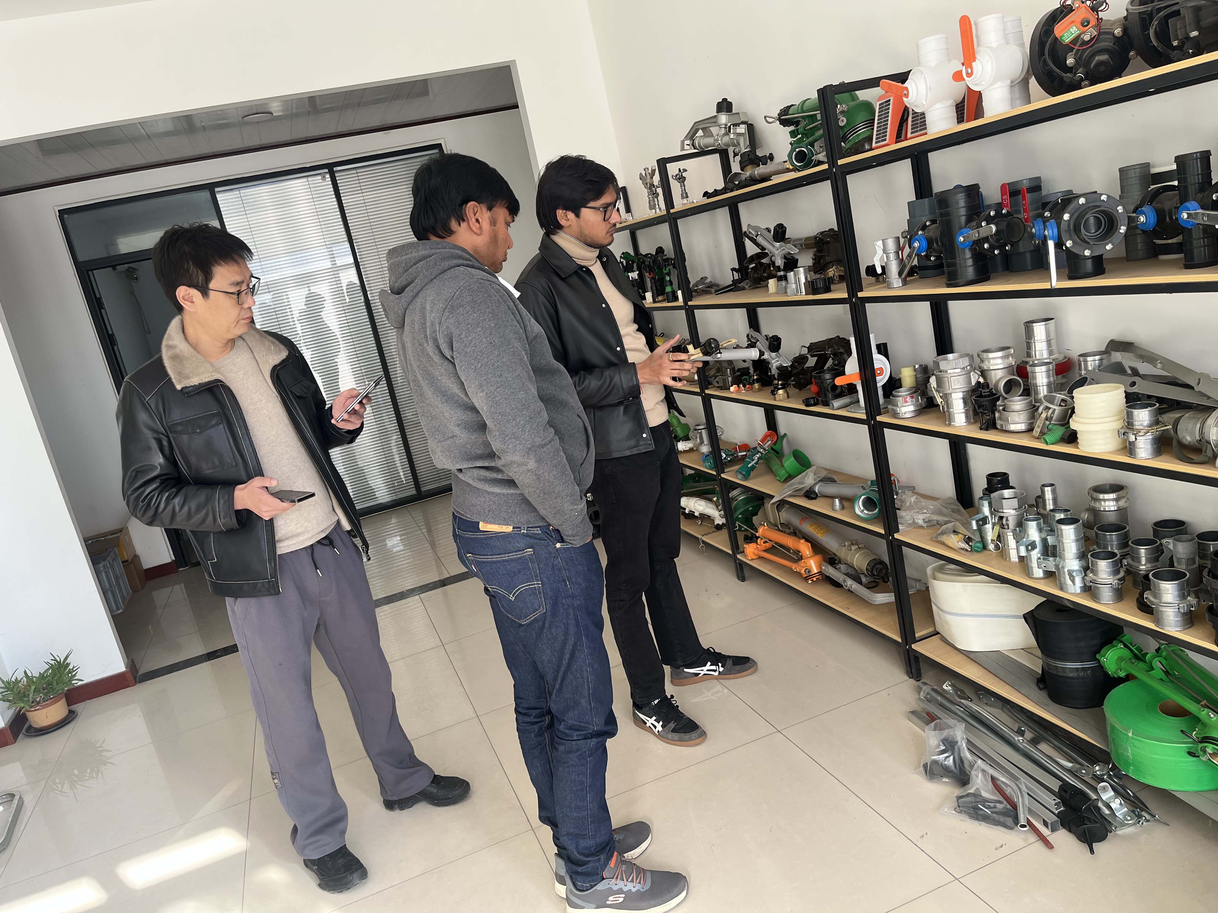 和田NS40 涡轮喷枪获客户青睐 洽谈批量合作